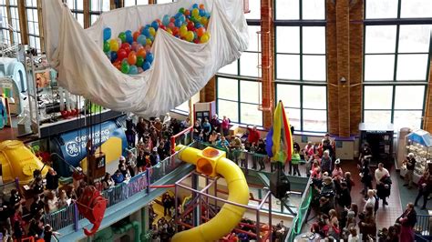 Activities New Year Environmnt 的图像结果