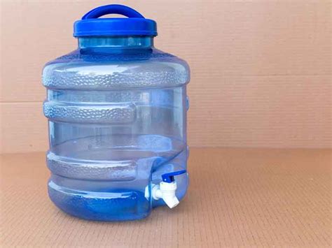 BPA-free Water Containers - AquaHow