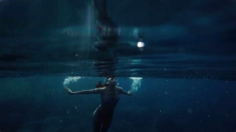 Thalassophobia (Fear of the Ocean): Symptoms and Treatments