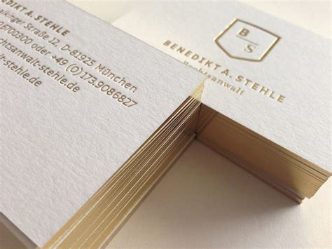 Gold Foil Business Card Design 的图像结果