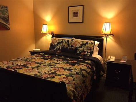 CLIFF HOUSE INN ON THE OCEAN (Ventura) - Inn Reviews, Photos, Rate ...