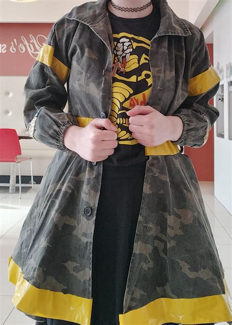 Camo jacket + yellow duct tape = TØP jacket : r/twentyonepilots