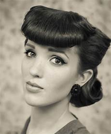 Easy 1950s Hairstyles For Hair by 11 Easy Vintage Hairstyles That Are A Cinch To Do We Promise Easy 1950s Hairstyles For Hair
