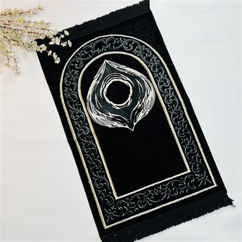 Hajr-e-Aswad Design | Kaaba | Salah Prayer Mat for Men and Women ...