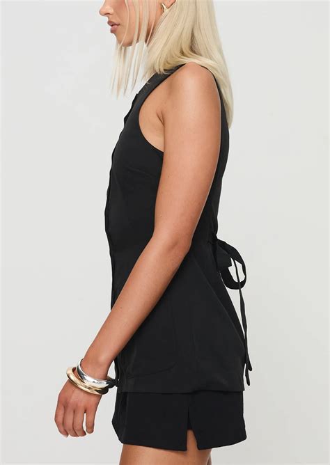 TAILA Classic Vest and skirt co ord Set – OUTCAST