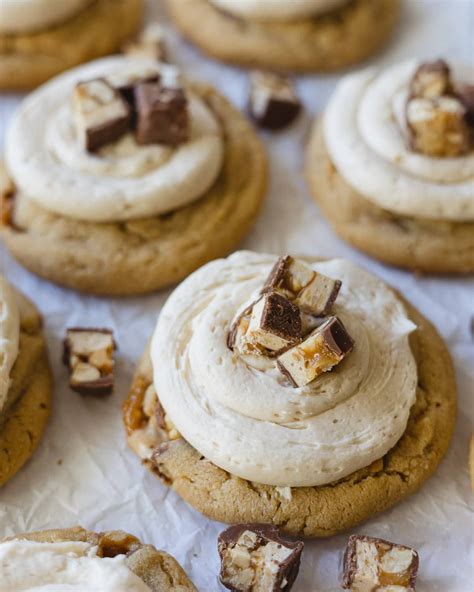 Crumbl Snickers Peanut Butter Cookies | Recipe | Yummy cookies, Crumble ...