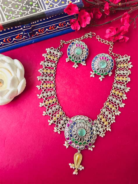 Necklace – Nirelia