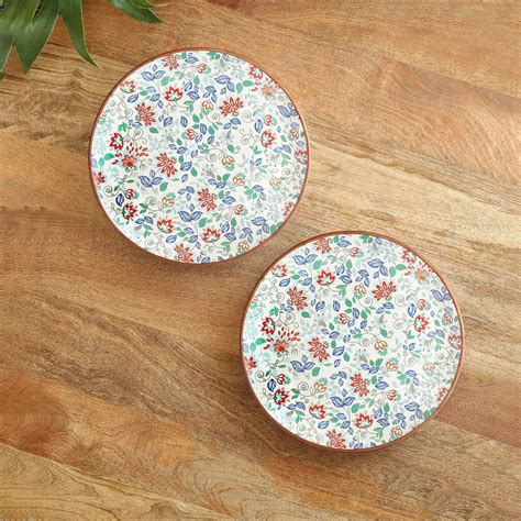 ExclusiveLane 'Spring Garden' Ceramic Dinner Plates (Set of 2, Microwa