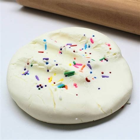 How to Make Edible Play Dough with Frosting - The Craft-at-Home Family