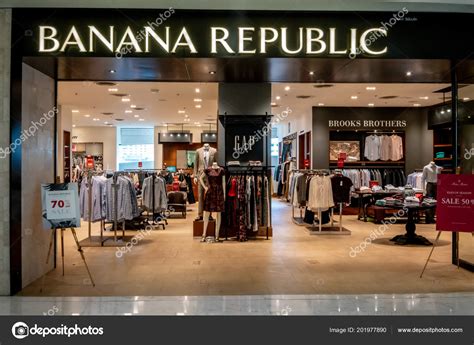 Banana Republic Emquatier Bangkok Thailand June 2018 Luxury Fashionable ...