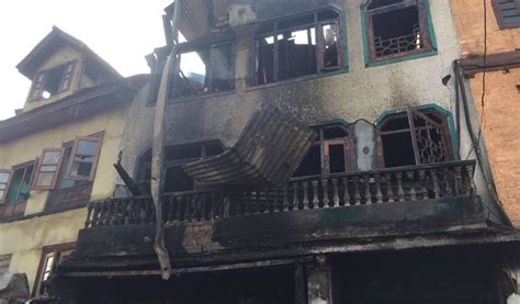 Militants, 'Accomplice', Policeman Killed in Early Morning Gun Battle ...