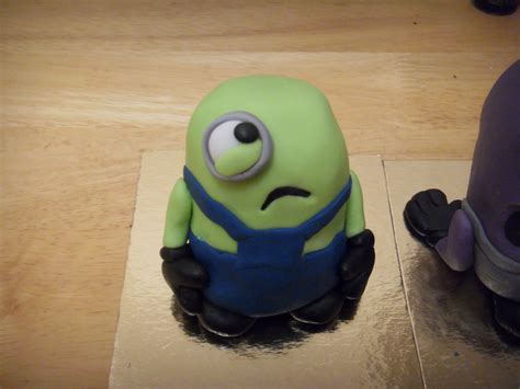 Image result for Minion Cake Tutorial