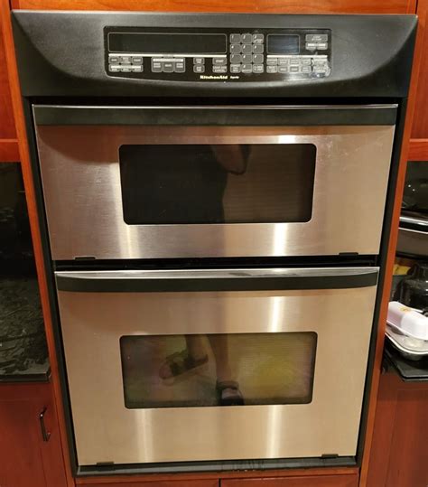 Kitchen Aid Convection Microwave Oven | EstateSales.org