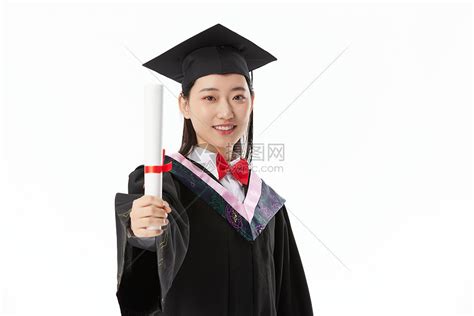 手拿毕业证的女大学毕业生高清图片下载-正版图片501717369-摄图网