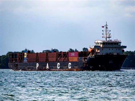 MERATUS SAMARINDA, Container Ship - Details and current position - IMO ...