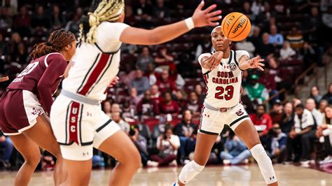 South Carolina women's basketball vs Texas score prediction
