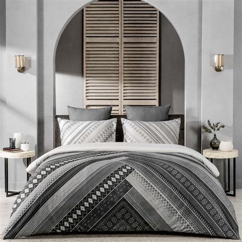 D'DECOR Africana Multicolour Printed Cotton Super King Bedsheet Set ...