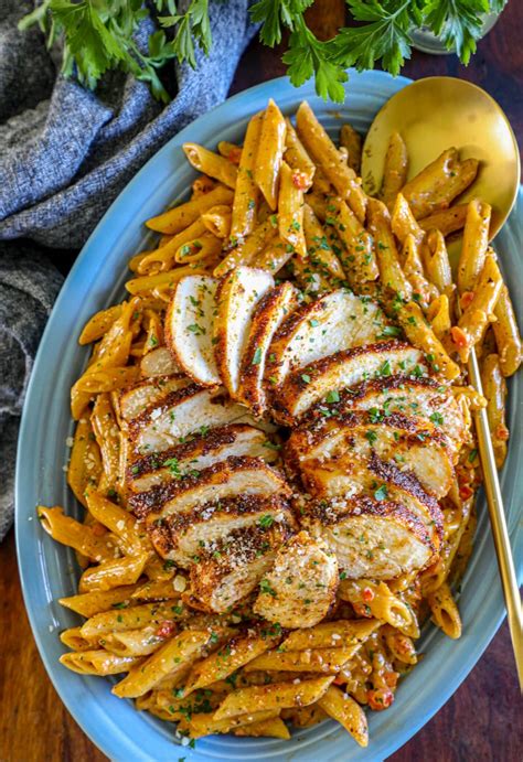 Blackened Chicken Alfredo Pasta Recipe - Bonappeteach