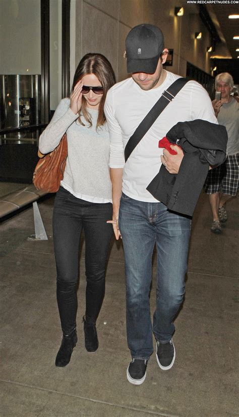 Lax Airport Emily Blunt Lax Airport Beautiful High Resolution Babe Boyfriend Celebrity Posing Hot