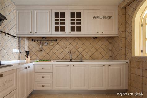 2013地中海风格L型整体6平米家居白色橱柜厨房墙面瓷砖装修效果图欣赏 – 设计本装修效果图
