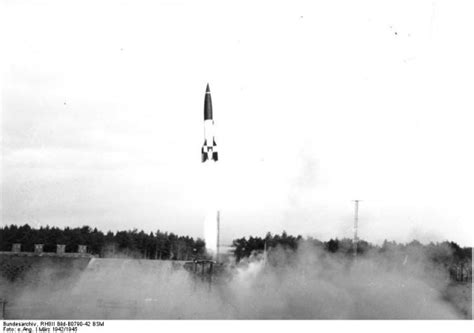MUST SEE! 20 Amazing pictures of V2 Rockets at Peenemunde | War History ...
