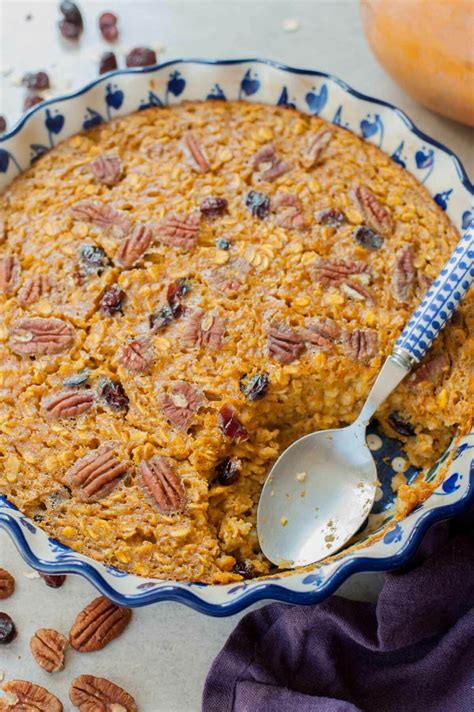 Baked Pumpkin Oatmeal - delicious fall breakfast - Everyday Delicious