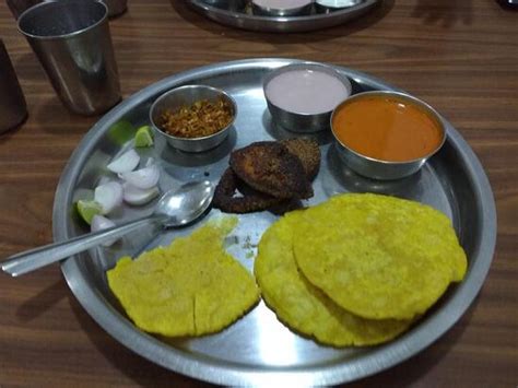 Hotel Hoy Maharaja presents HANGOVER, Mumbai - Restaurant reviews