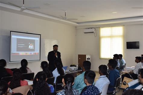 Arihant Institute of Commerce & Management