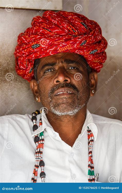 Old man in India editorial image. Image of clothes, february - 153576625