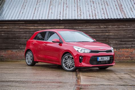 Driven: 2017 Kia Rio First Edition Review - More Grown Up Than Ever Before