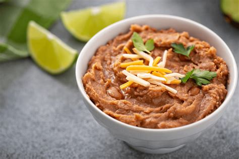 Easy Restaurant Style Canned Refried Beans Recipe – AwesomeCookingIdeas