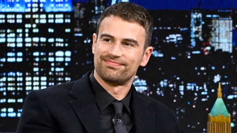 Watch The Tonight Show Starring Jimmy Fallon Highlight: Theo James Dishes on His Nude Scene in ...