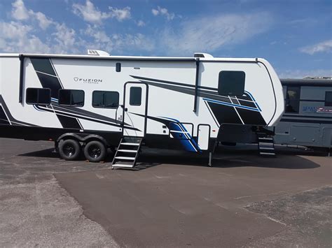 New 2026 Keystone IMPACT 321LT | Trailside RV Kansas City | Grain ...