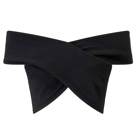 3 iconic ways Radhika Apte showed how to build an ultra-feminine ...