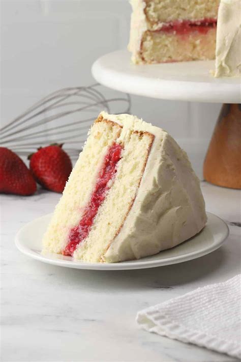 Strawberry Filled White Cake-image