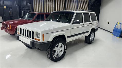 Cherokee XJ Sport — Davis AutoSports