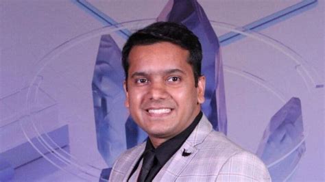 Buy or sell: Sumeet Bagadia recommends three stocks to buy on Monday ...