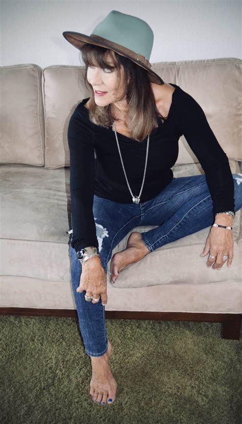 About - Karen Lawrence