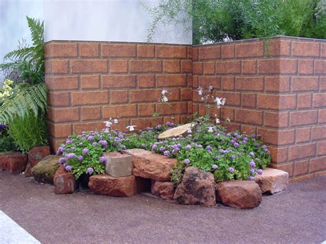 38 easy and simple garden ideas for small Indian homes | homify