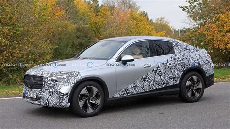 2024 Mercedes GLC Coupe Debuting Mid-March With Larger, Sleeker Body