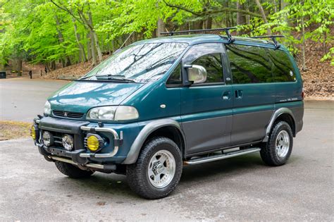 No Reserve: 1994 Mitsubishi Delica Space Gear L400 4×4 for sale on BaT Auctions - sold for ...