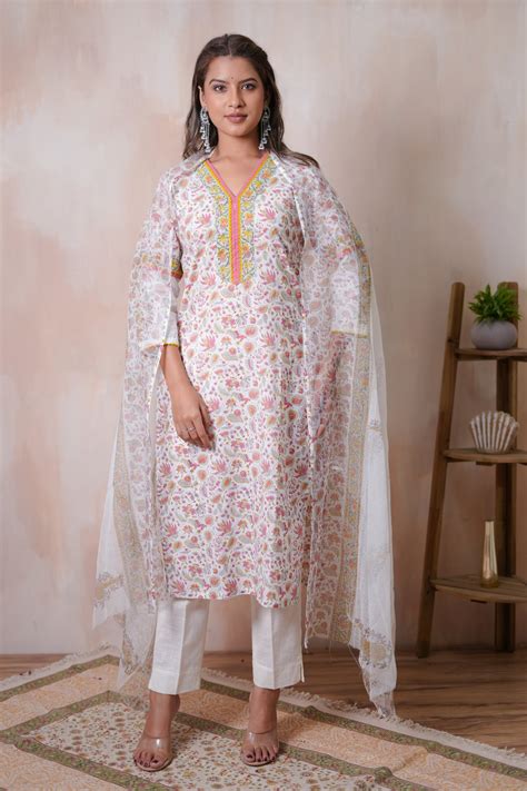 Kavya Pink Jaal Mughal Buta Sleeves Hand Block-Printed Cotton Kurta Se