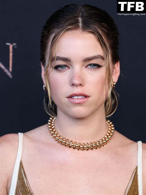 Milly Alcock Sexy (40 Photos) - Sexy e-Girls🔞