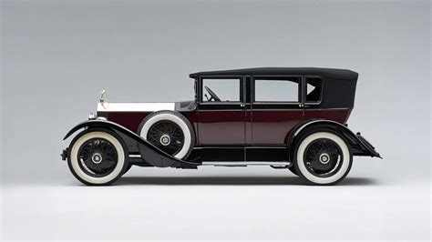 The Early Years (1904 – 1925)