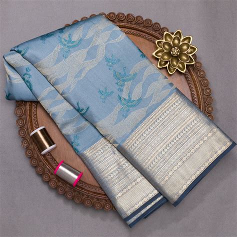 Celebration of Artistry: Exquisite Silk Saree Border Designs ...
