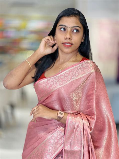 Traditional Banarasi Weaving Patterned Semi Silk Saree | NN371