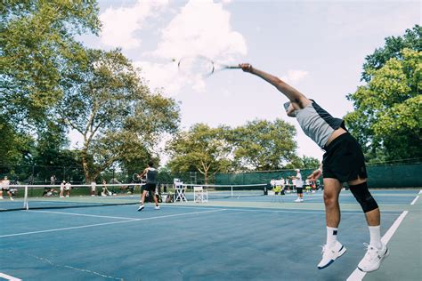 Roger Federer, Iga Świątek, and Ben Shelton surprise Brooklyn tennis ...