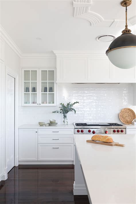24+ White Subway Tile Backsplash with White Countertop (CLEAN)