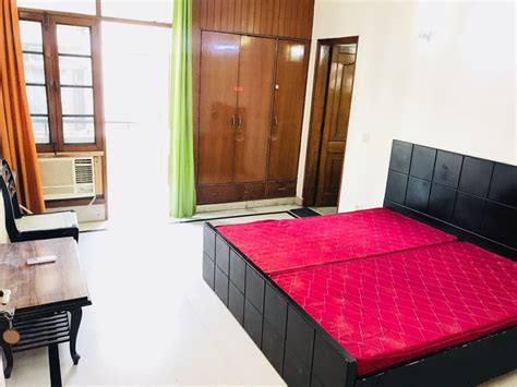 Coliving Pg in Sector 45 Greenwood City Gurgaon | Coliving pg near Uni ...
