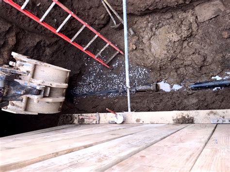 Sewer Pipe Repair 的图像结果